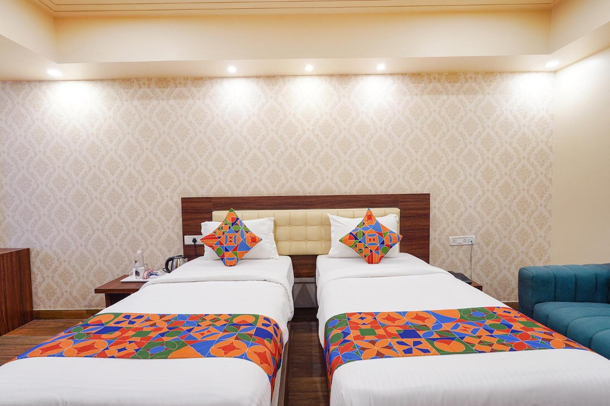 Fabhotel Grand Falcon Bangalore Exterior foto